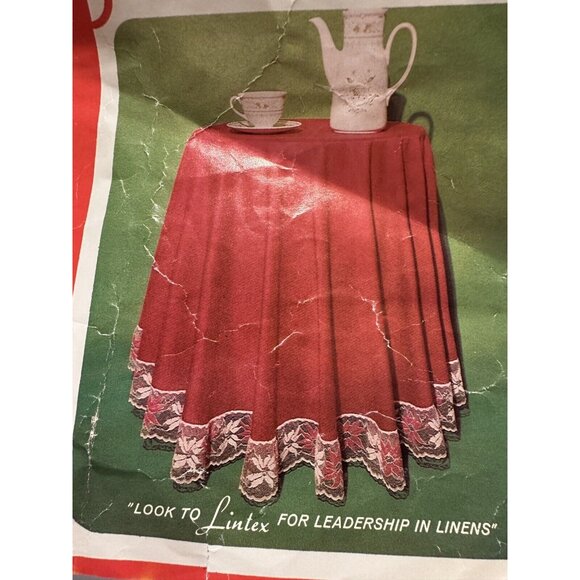 Vtg  Lintex Charm  Red Poinsettia Christmas Holiday Tablecloth Lace Edge 60x106 - Picture 1 of 3